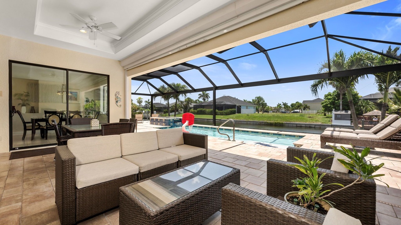 Photo of Outdoor in Pelican