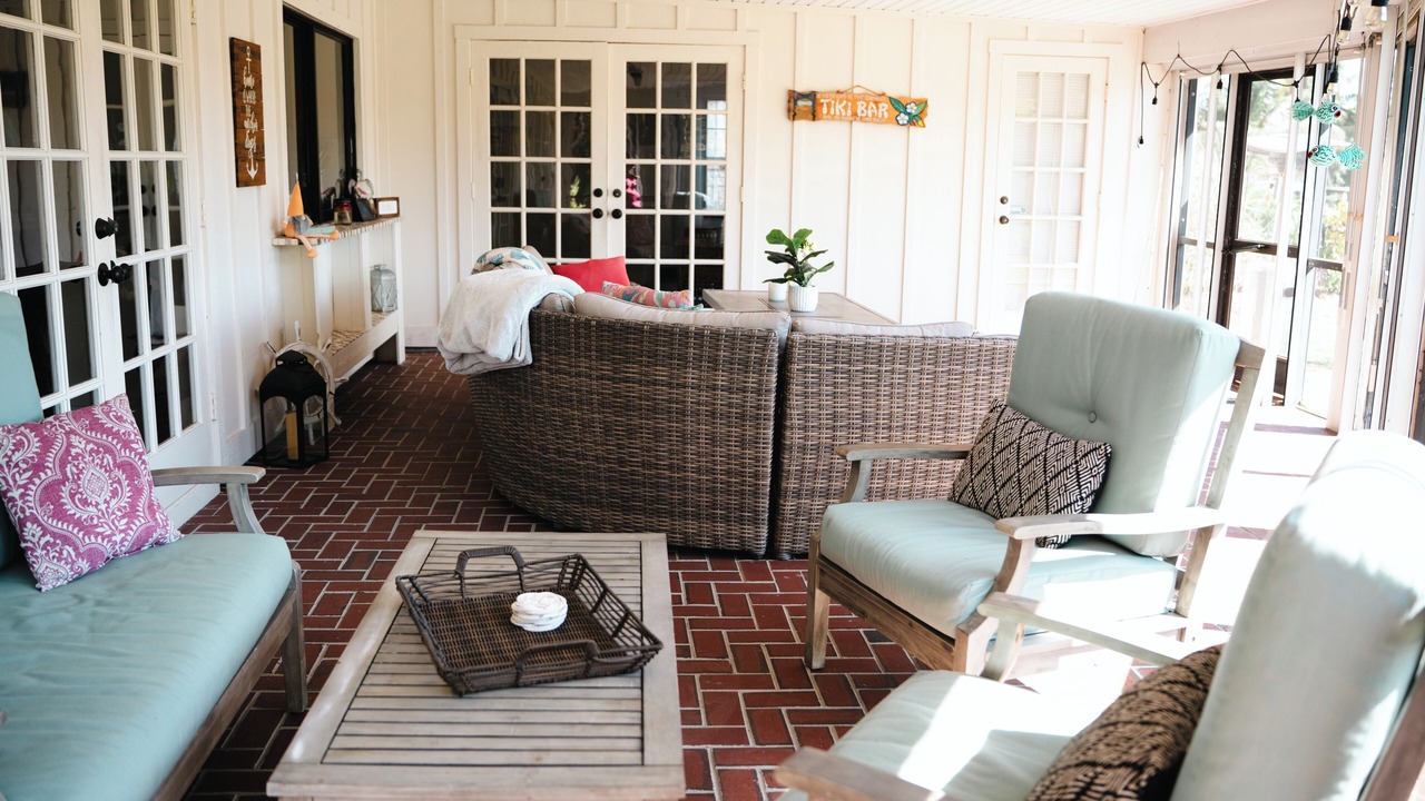 Photo of Livingroom in Riverbend Country Club