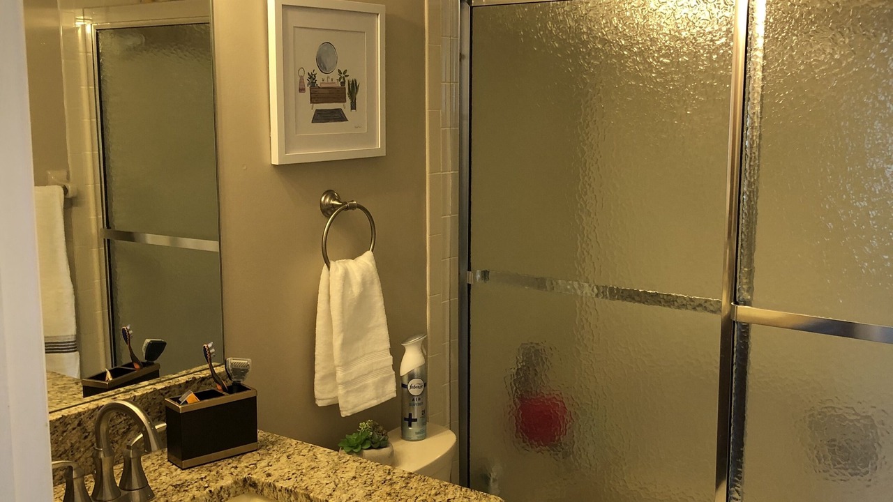 Photo of Bathroom in Biggar