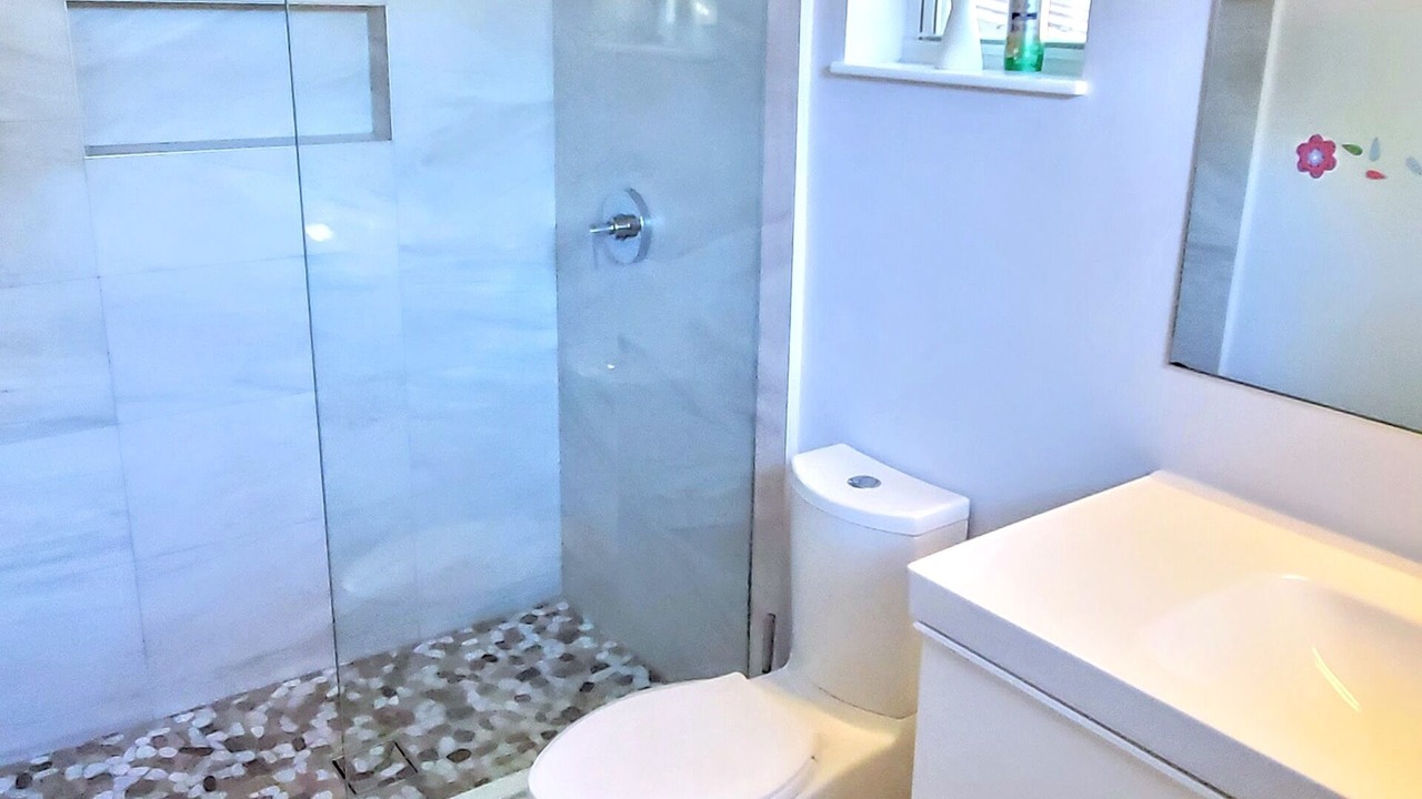 Photo of Bathroom in Hallandale Beach