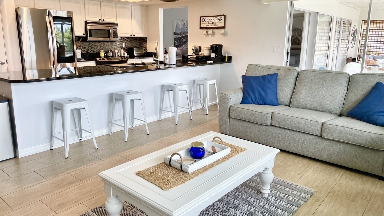Photo of Livingroom in Burnt Store Isles