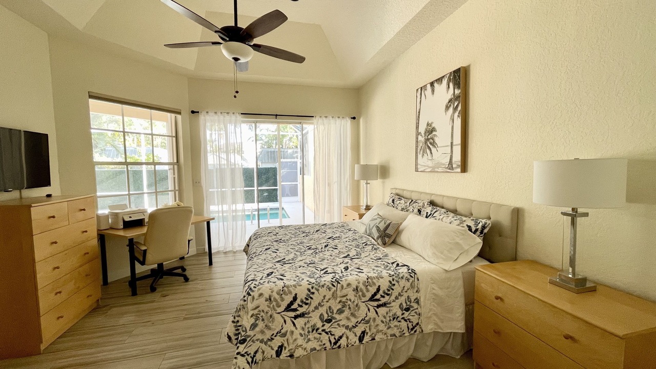 Photo of Bedroom in Park Shore