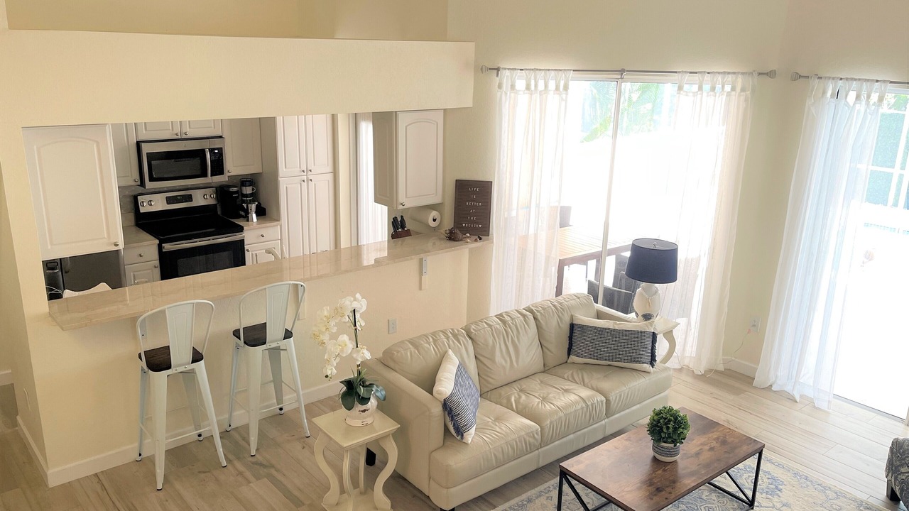 Photo of Livingroom in Park Shore