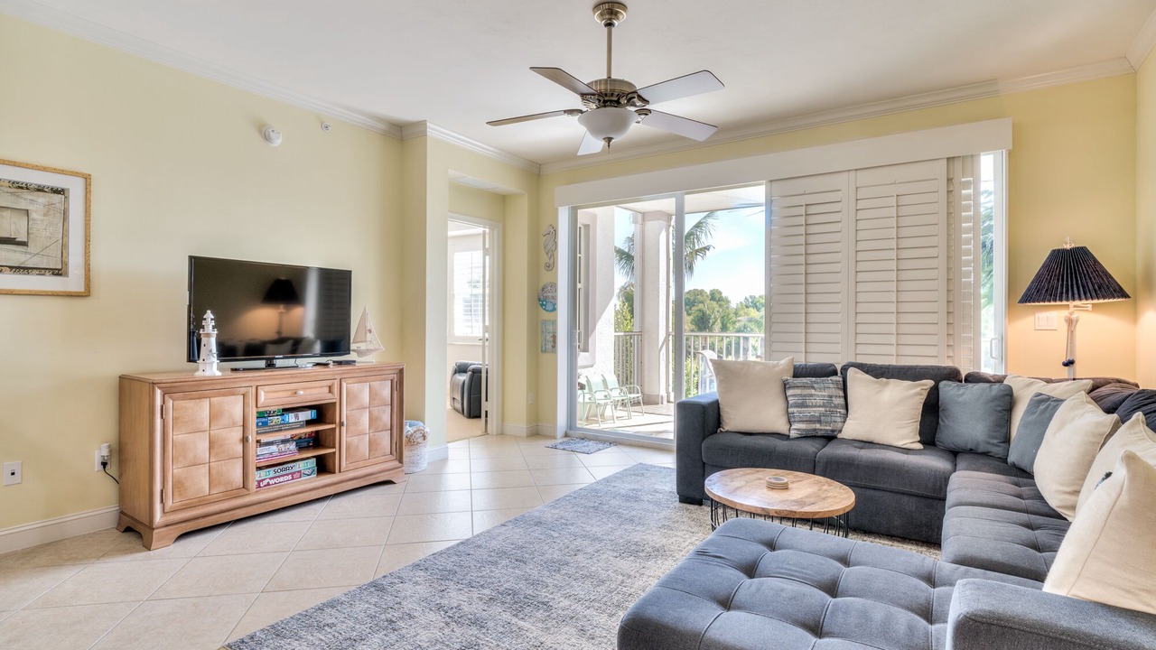 Photo of Livingroom in Bonita Shores