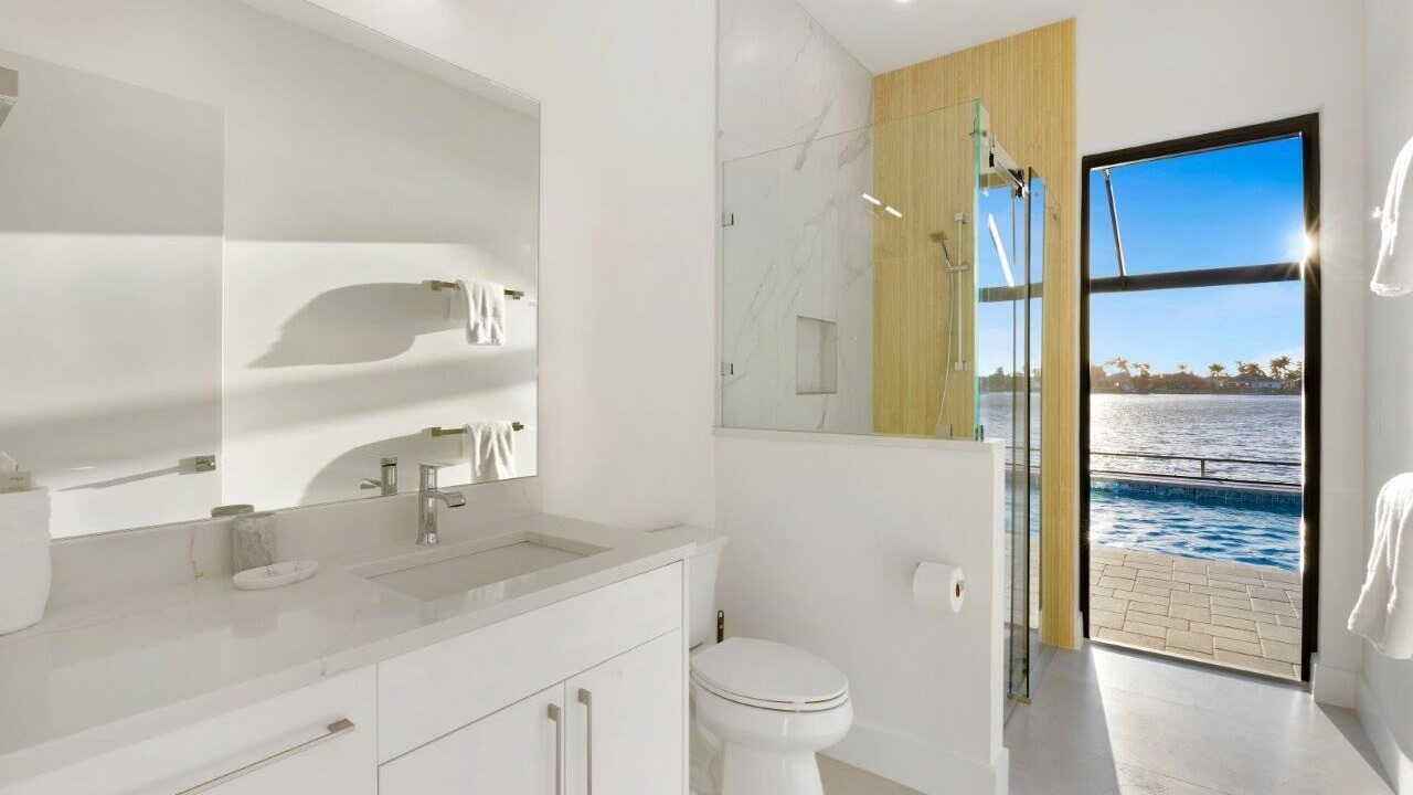 Photo of Bathroom in Eight Lakes