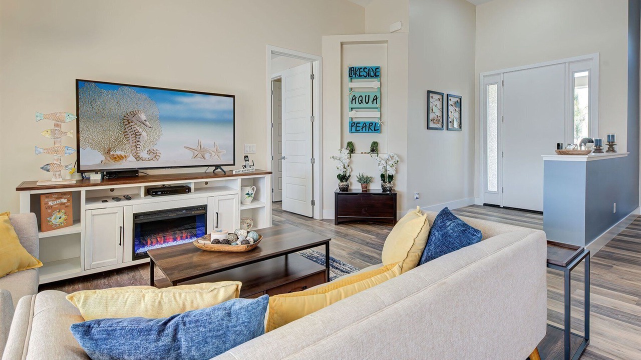 Photo of Livingroom in Rotonda Heights