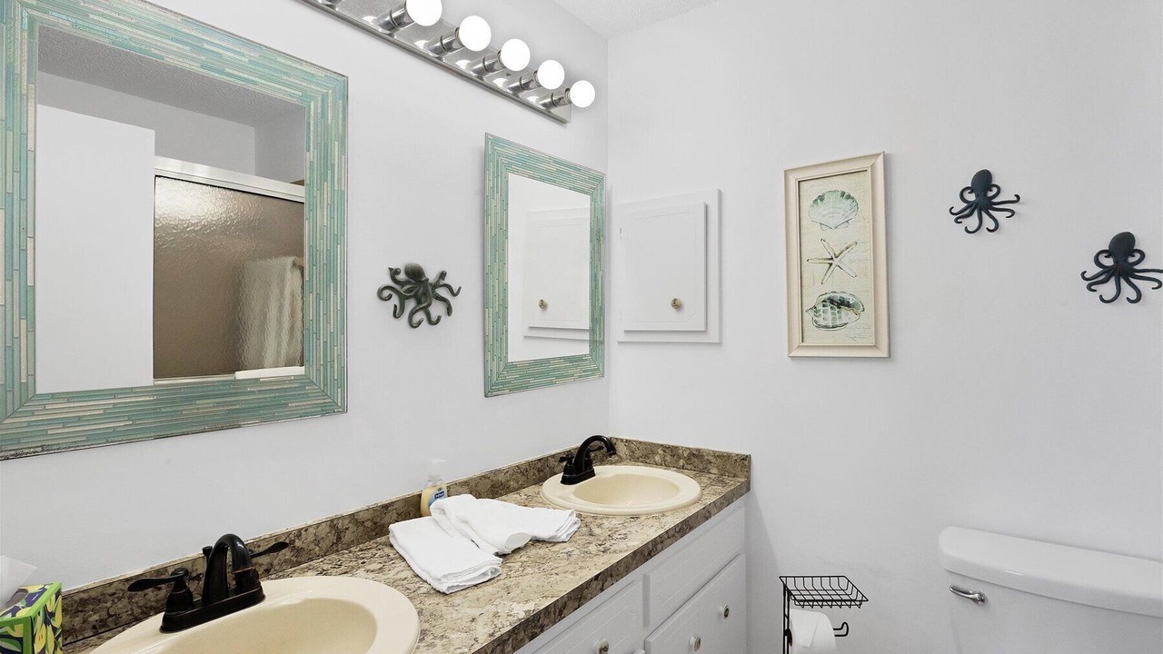 Photo of Bathroom in Cape Haze