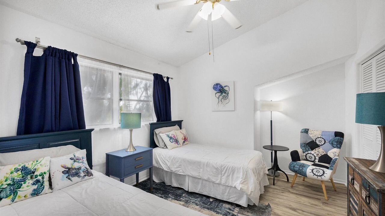 Photo of Bedroom in Cape Haze