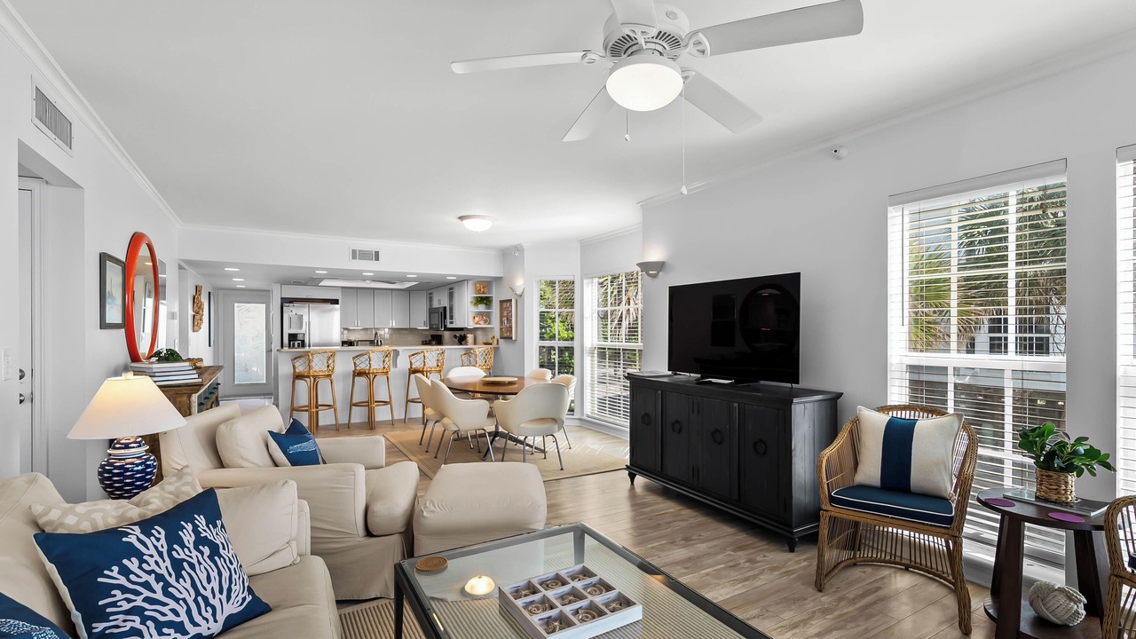 Photo of Livingroom in Palm Island