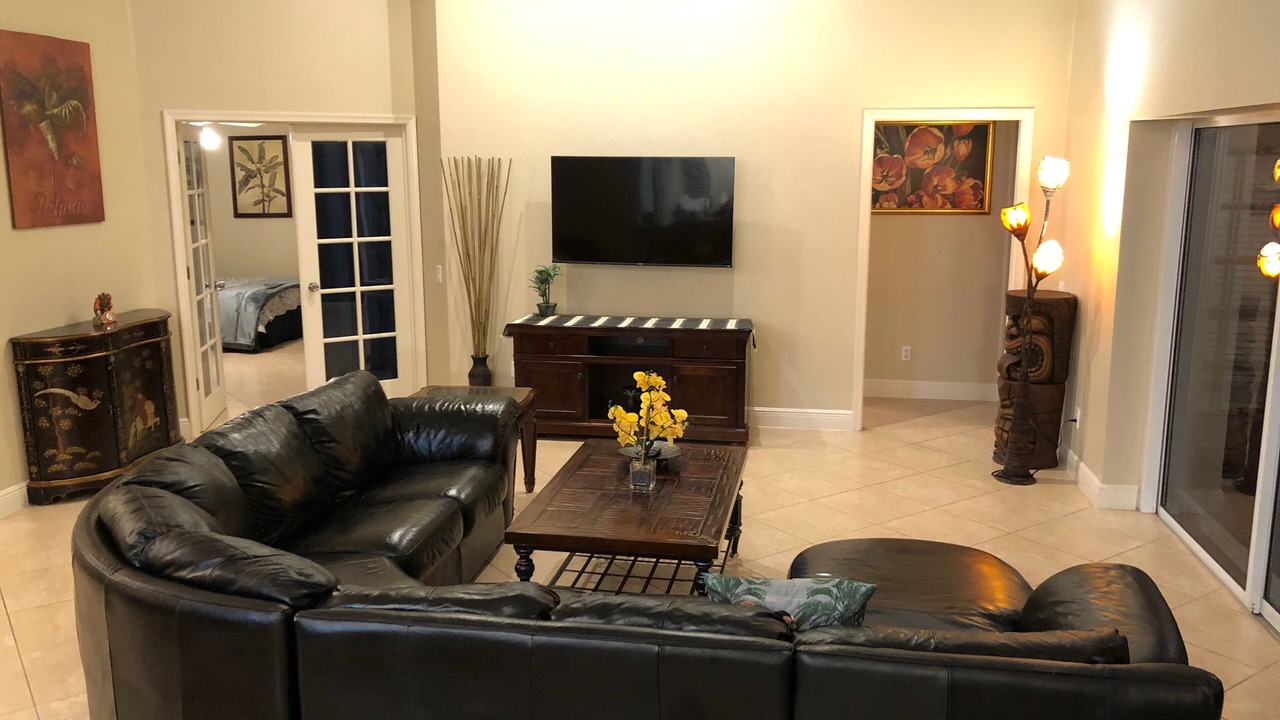 Photo of Livingroom in Bonita Springs