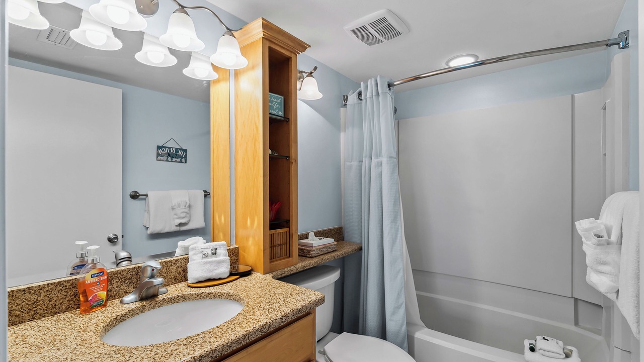 Photo of Bathroom in Palm Island