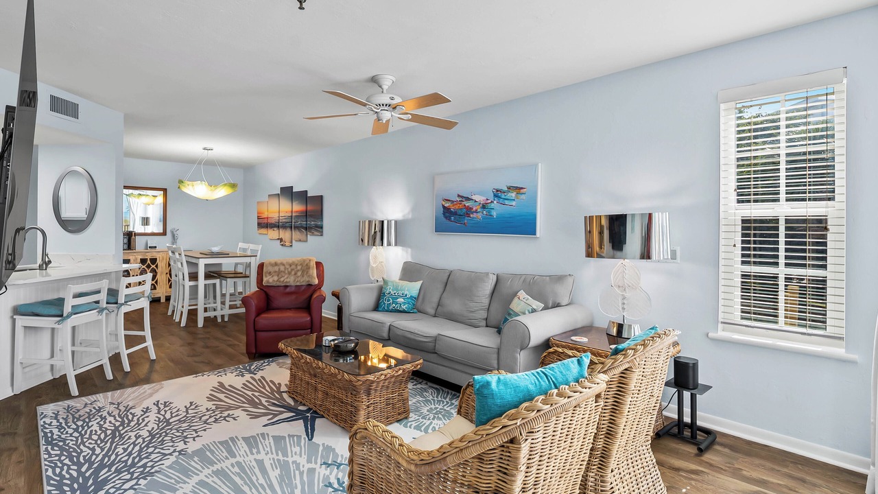 Photo of Livingroom in Palm Island