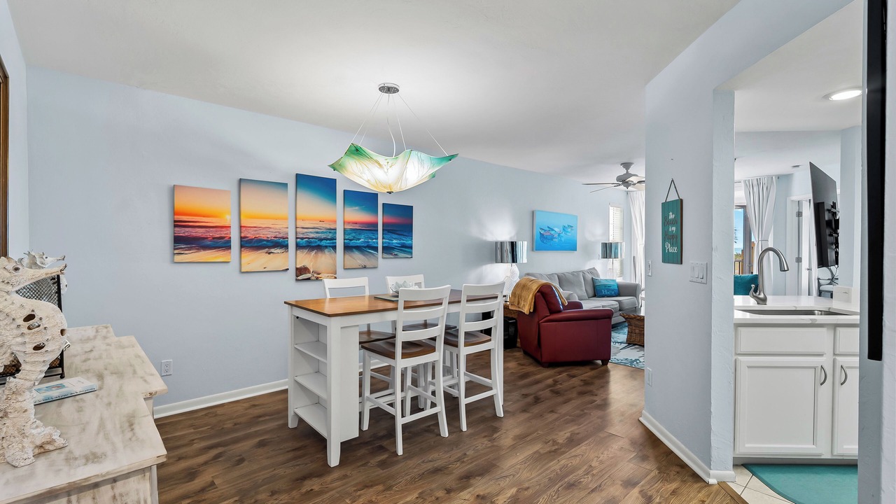 Photo of Livingroom in Palm Island