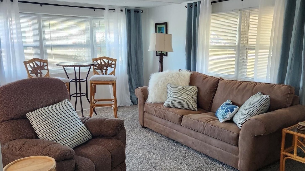 Photo of Livingroom in Englewood South