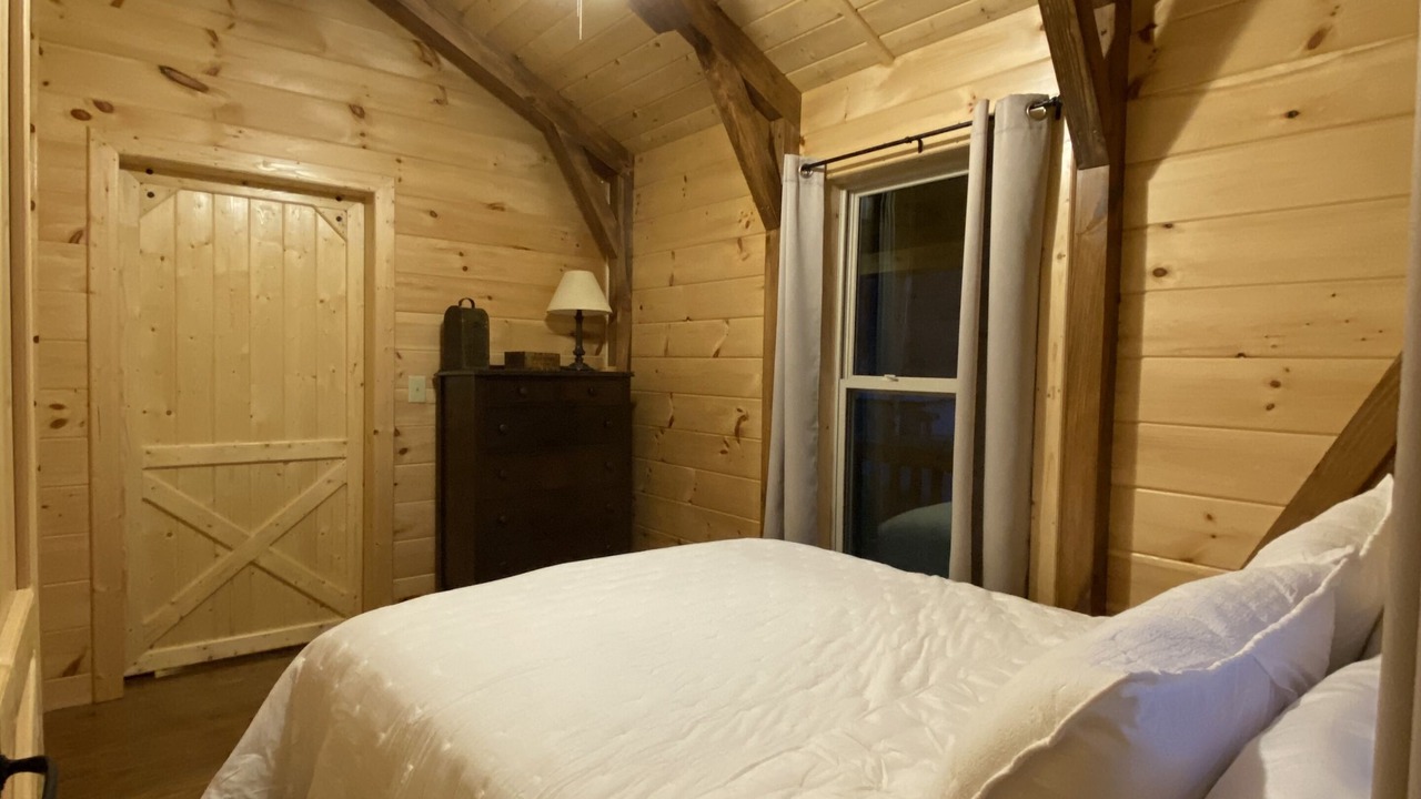 Photo of Bedroom in Black Mountain