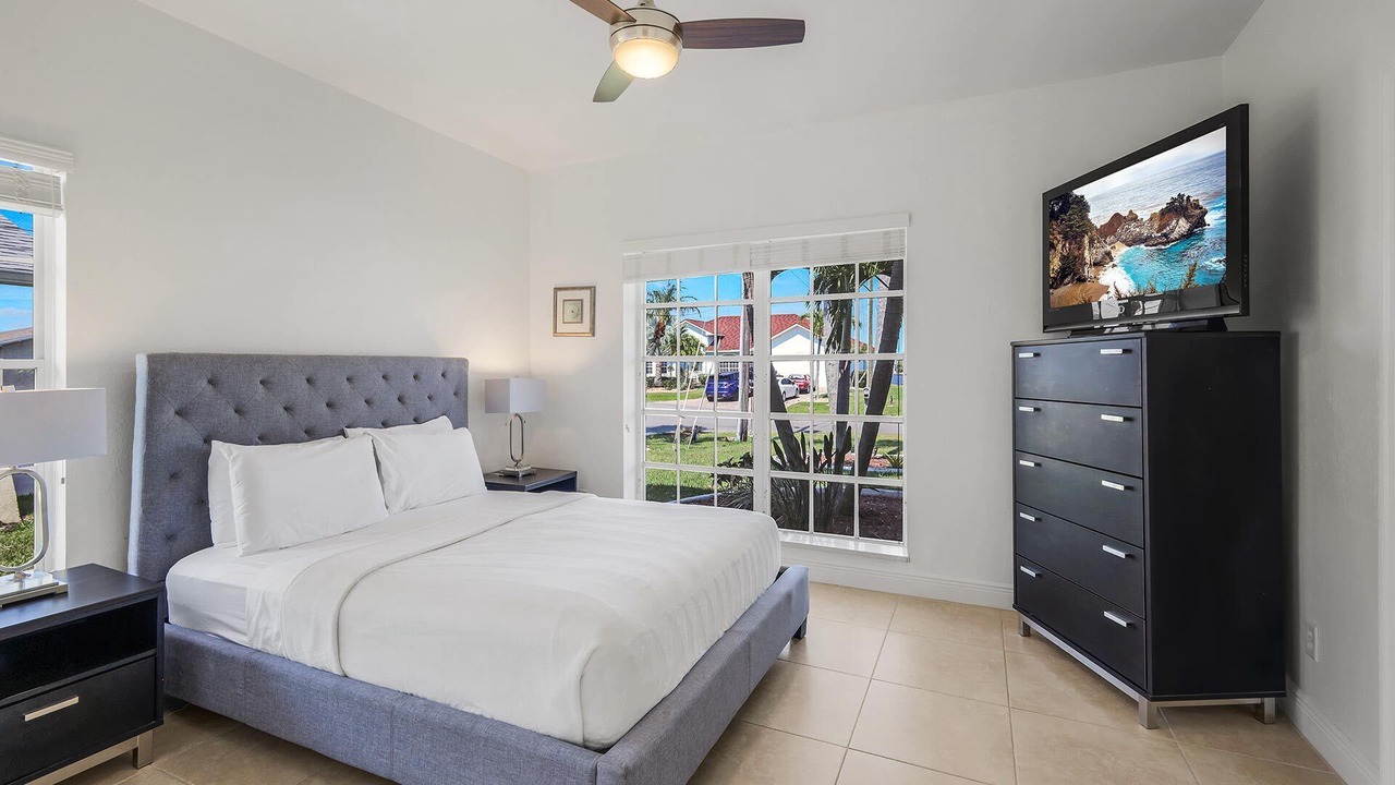 Photo of Bedroom in Eight Lakes