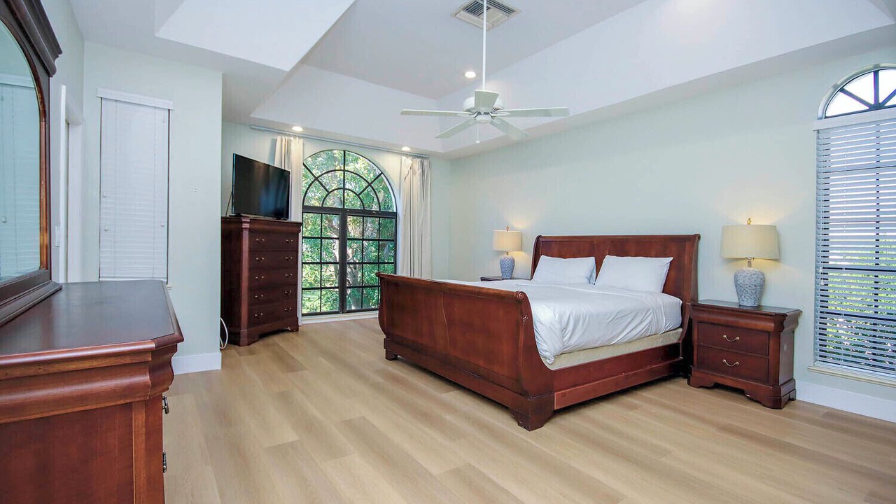 Photo of Bedroom in Beachview Country Club Estates
