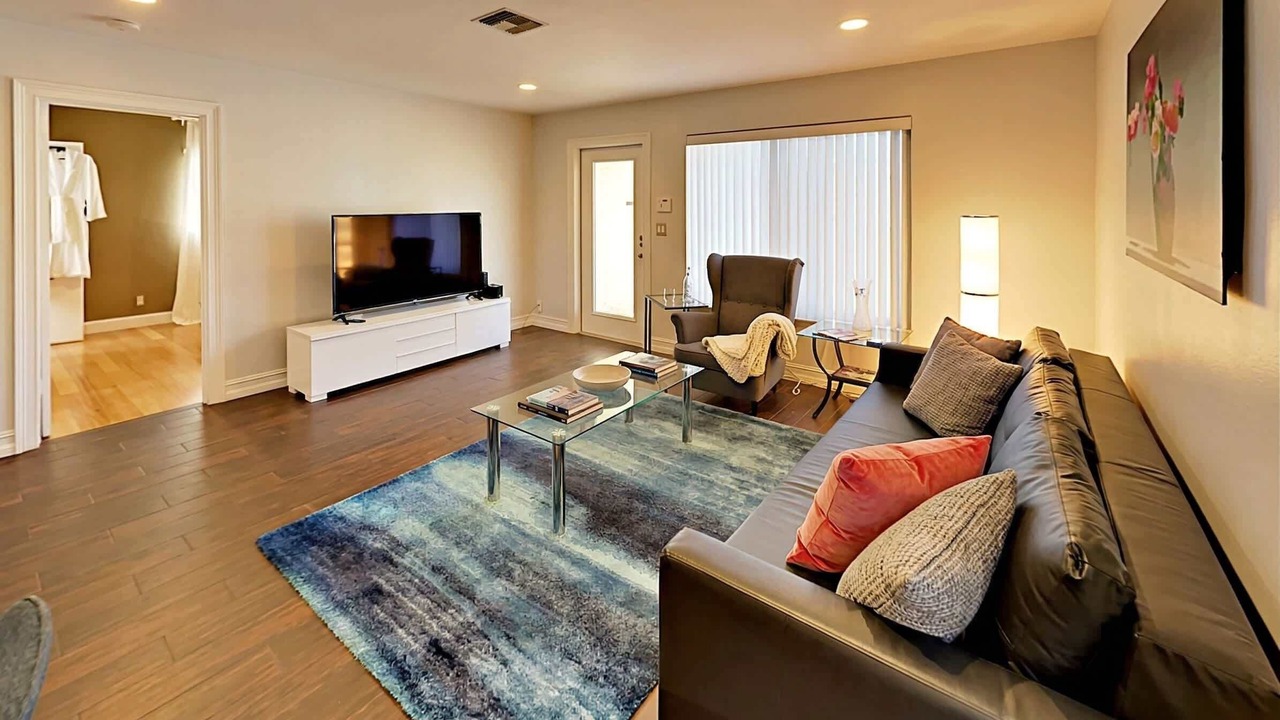 Photo of Others in River Oaks