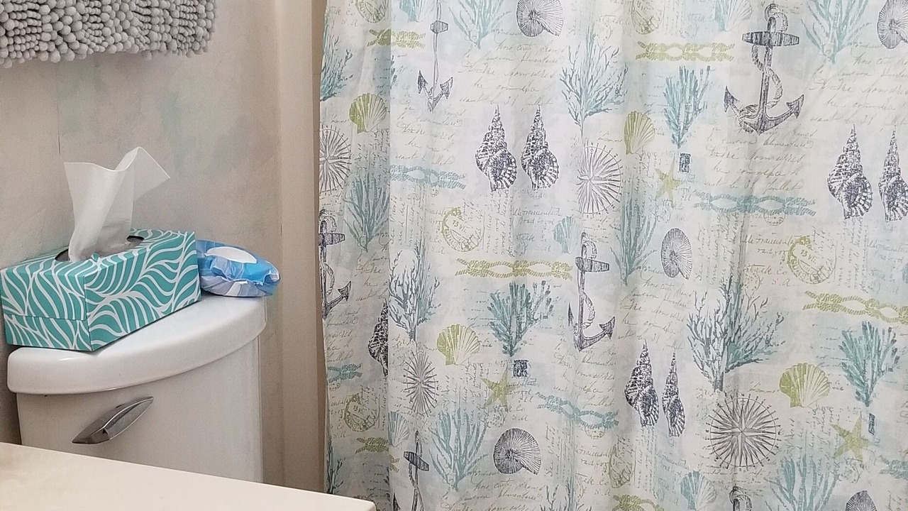Photo of Bathroom in Edgewater