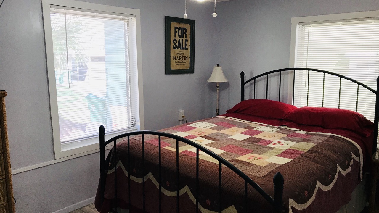 Photo of Bedroom in Englewood South