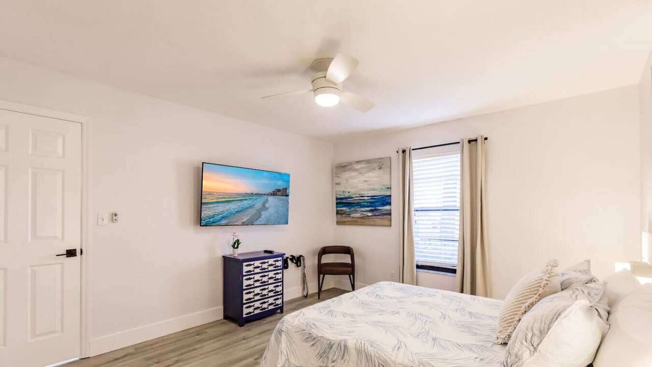 Photo of Bedroom in Park Shore