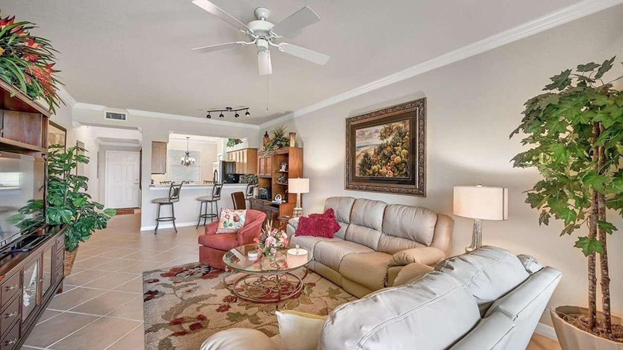 Photo of Livingroom in Naples