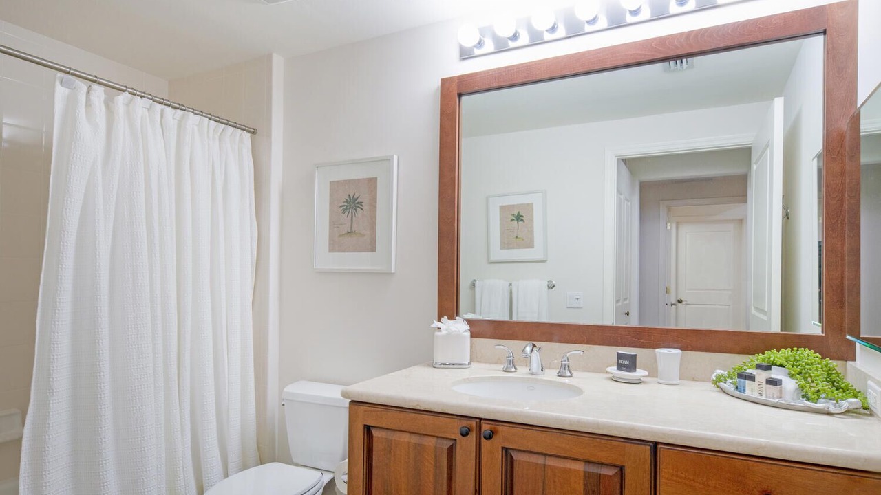 Photo of Bathroom in Royal Harbor