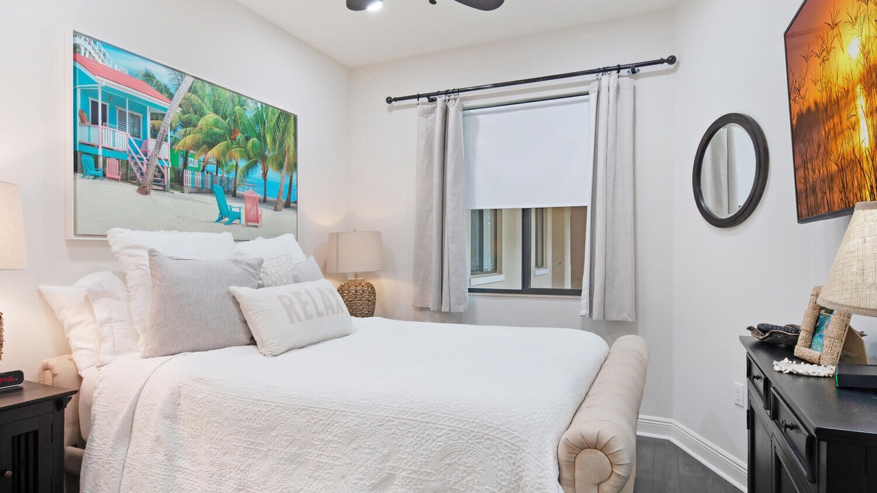 Photo of Bedroom in Royal Harbor