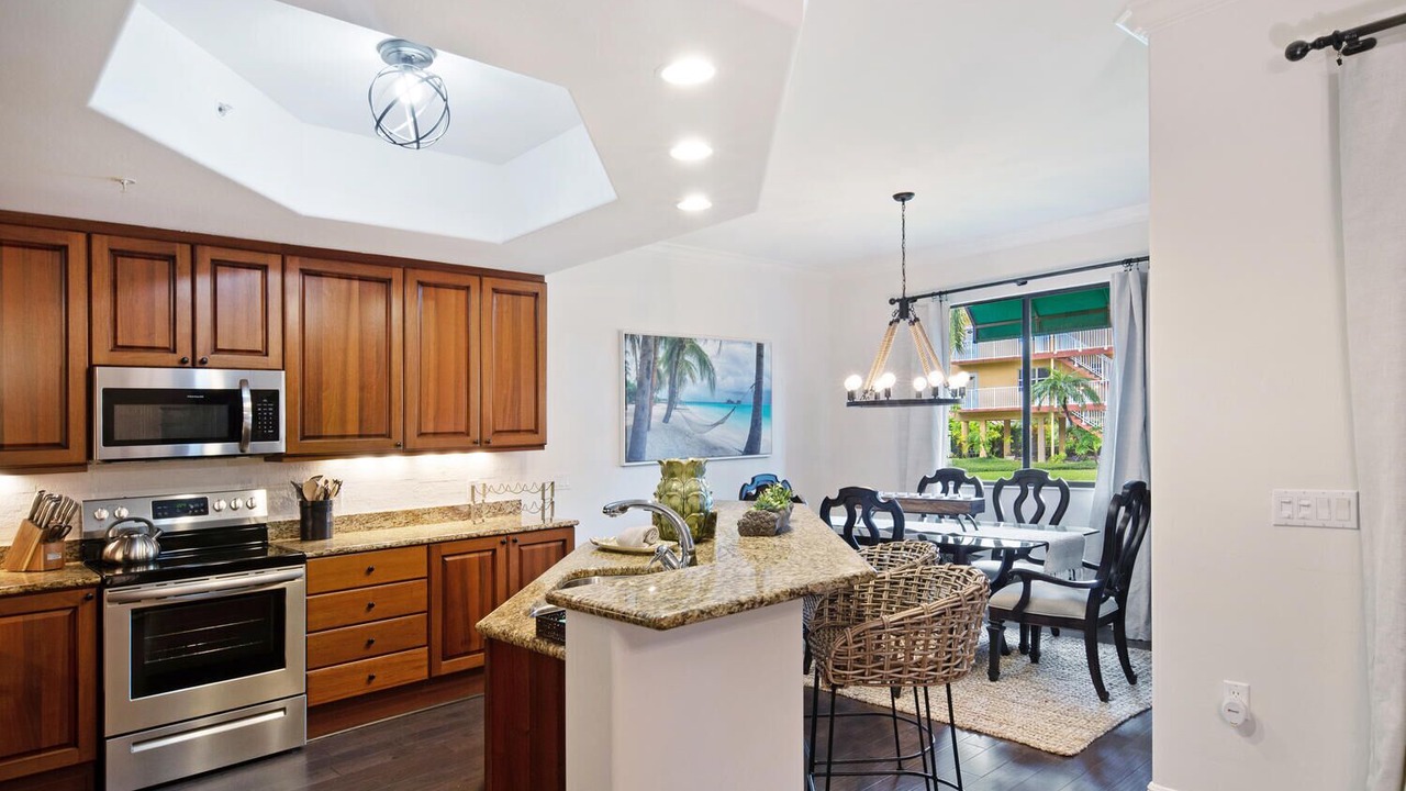 Photo of Kitchen in Royal Harbor