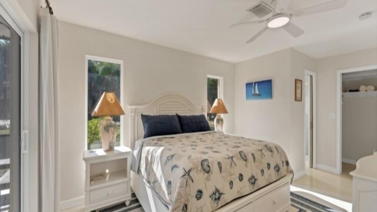Photo of Bedroom in Cape Haze