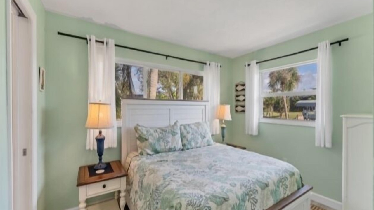 Photo of Bedroom in Cape Haze