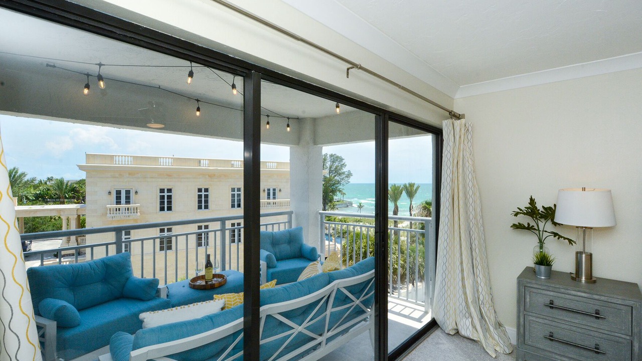 Photo of Livingroom in Siesta Key
