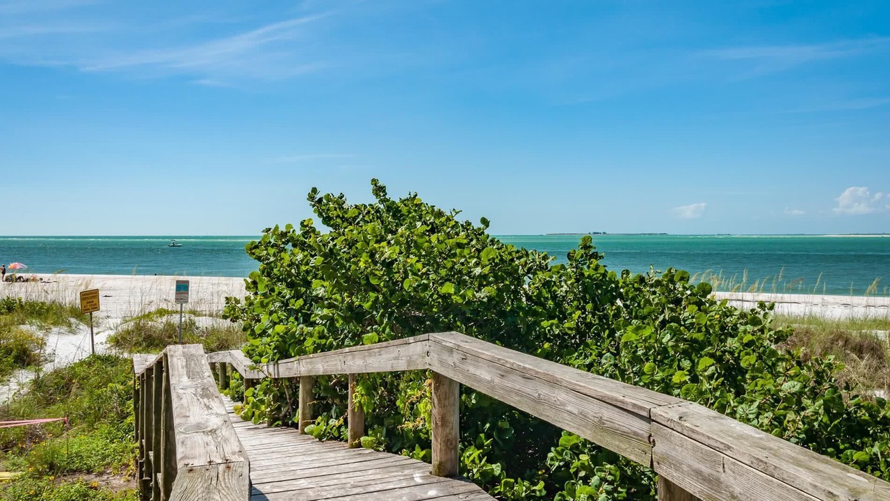 Photo of Others in Anna Maria