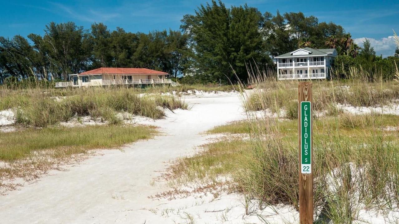 Photo of Others in Anna Maria