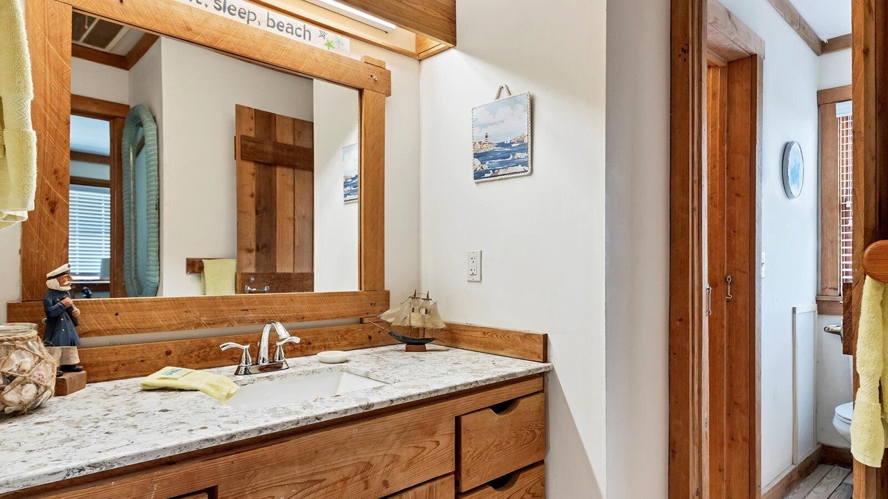 Photo of Bathroom in Palm Island