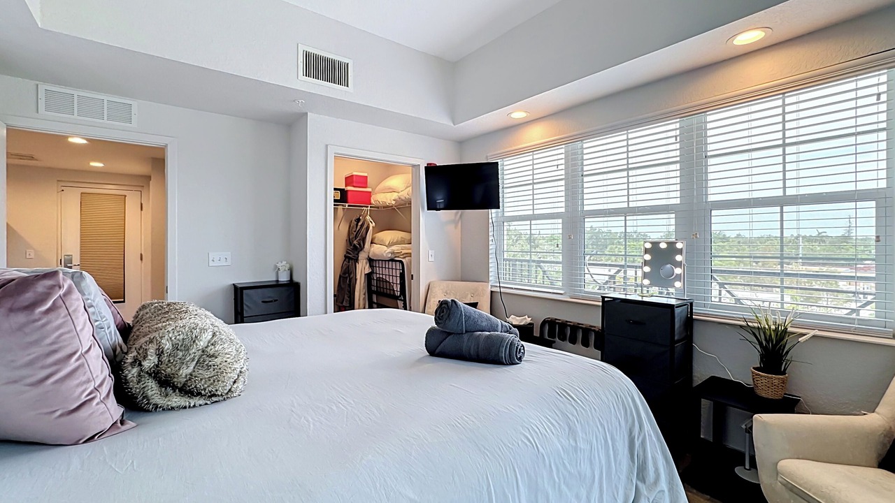 Photo of Bedroom in Indian Beach Sapphire Shores