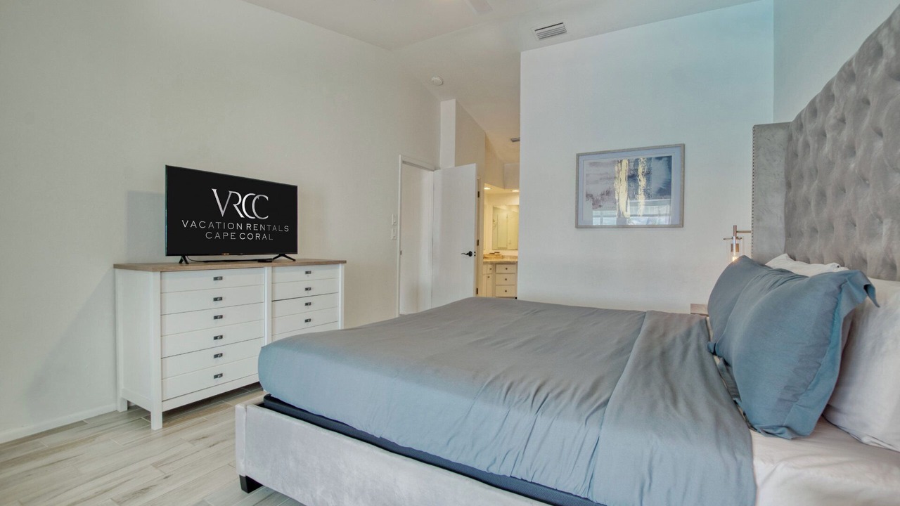 Photo of Bedroom in Eight Lakes