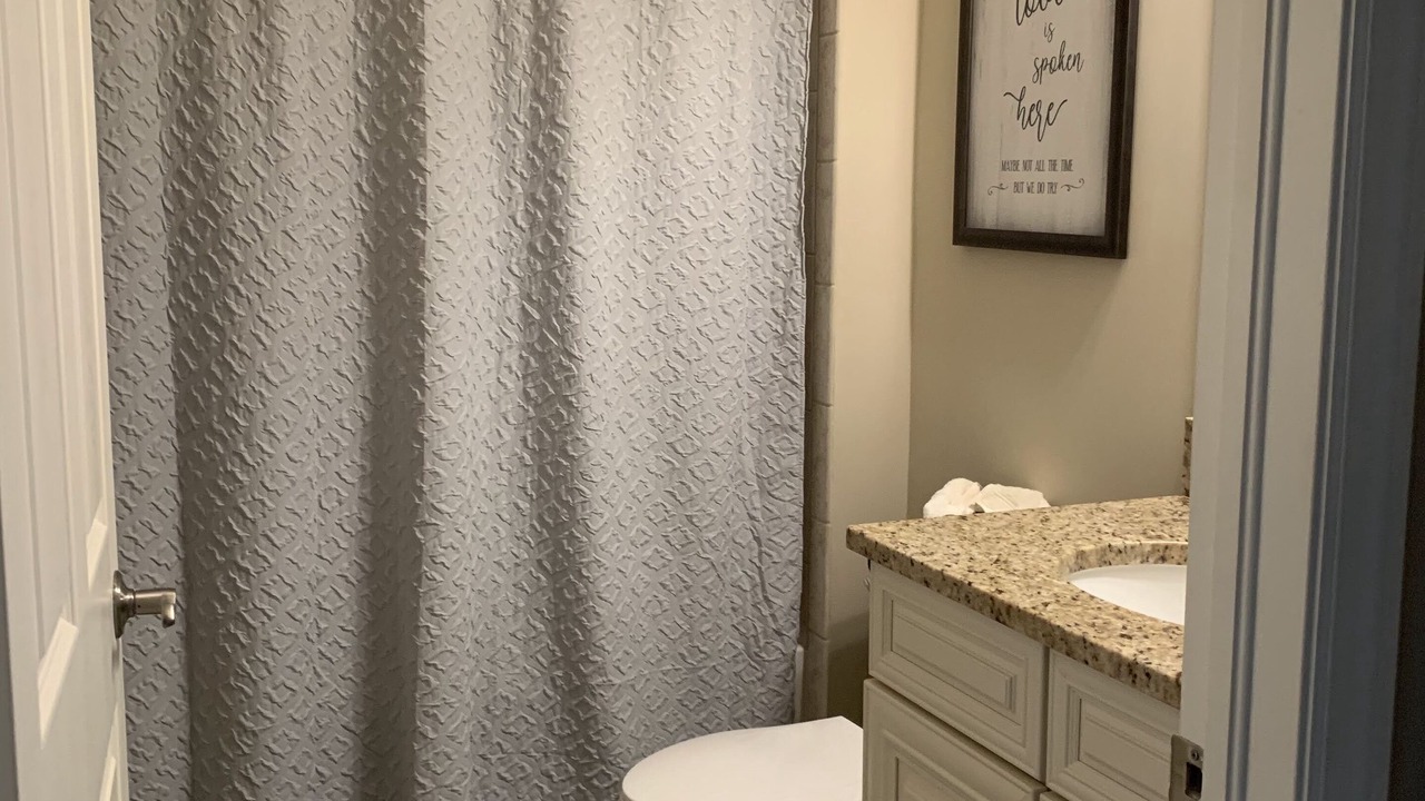 Photo of Bathroom in Biggar