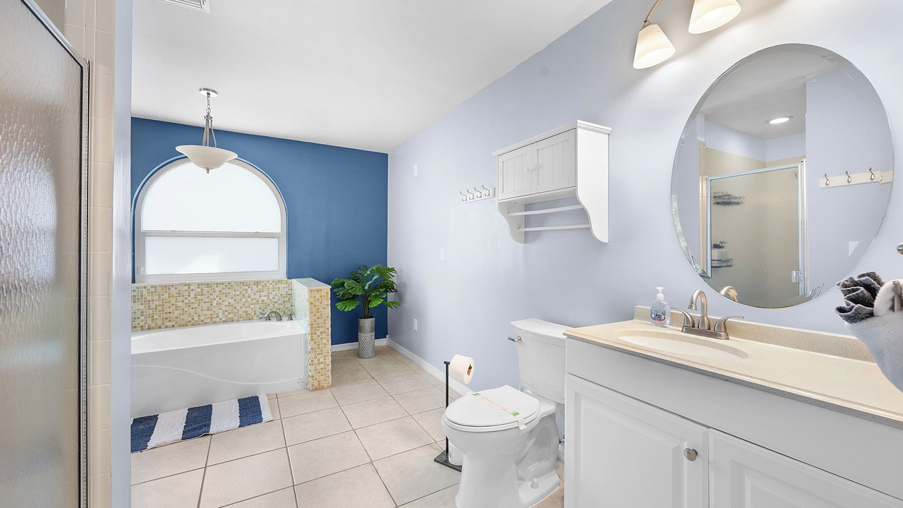 Photo of Bathroom in Trafalgar