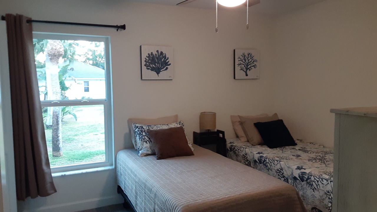Photo of Bedroom in Englewood East