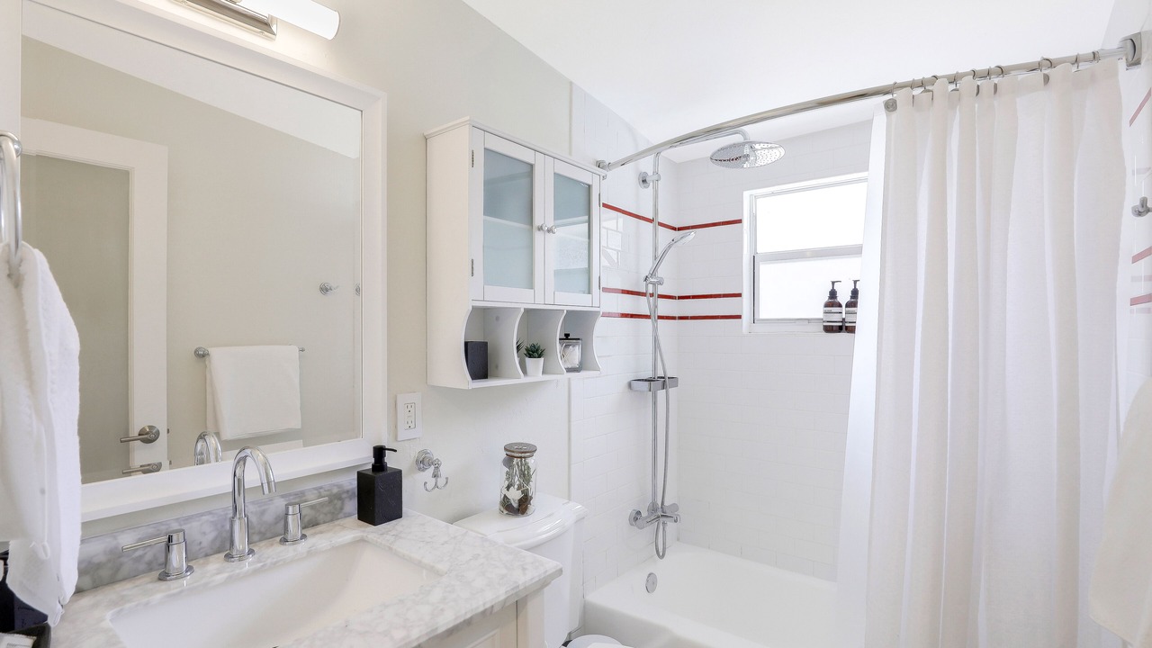 Photo of Bathroom in Central Naples