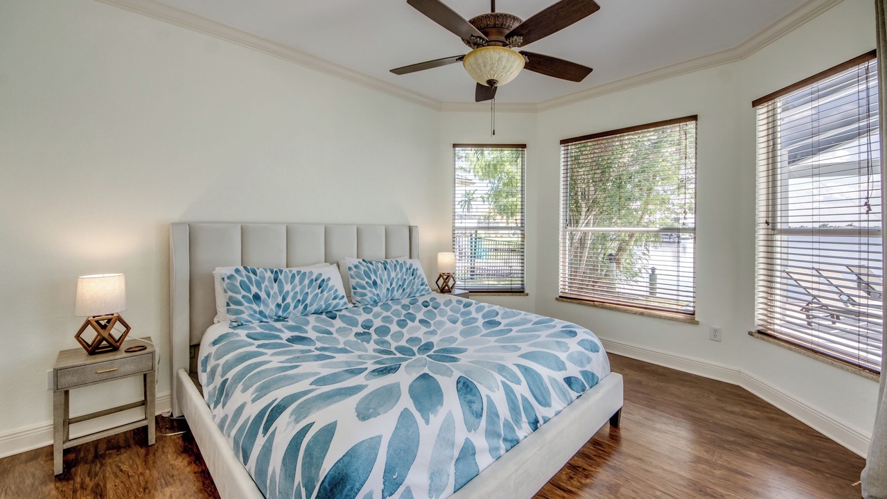 Photo of Bedroom in Eight Lakes