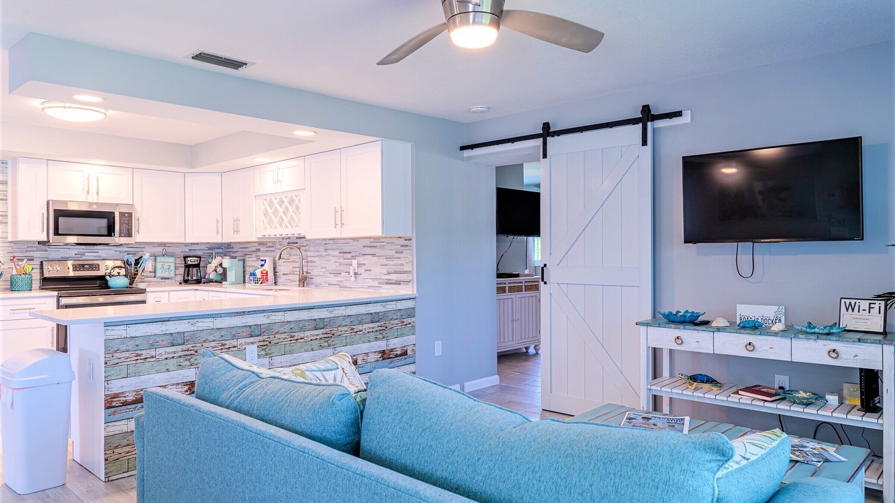 Photo of Livingroom in Saint James City