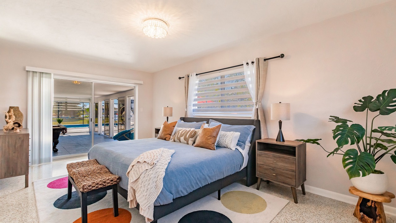 Photo of Bedroom in Edgewater