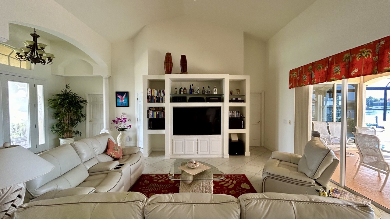 Photo of Livingroom in Burnt Store