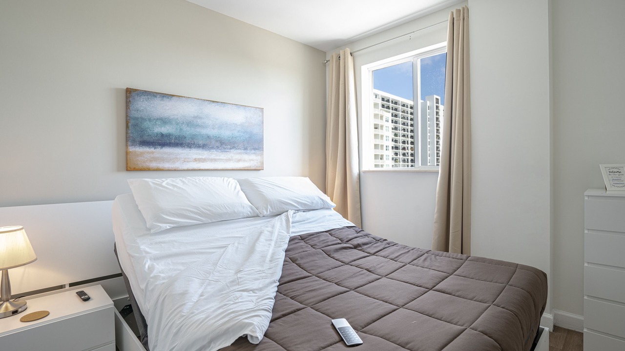 Photo of Bedroom in Coral Way
