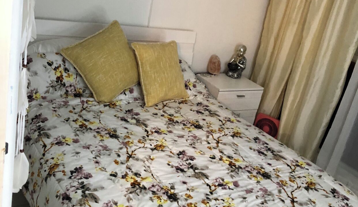Photo of Bedroom in Mid Beach