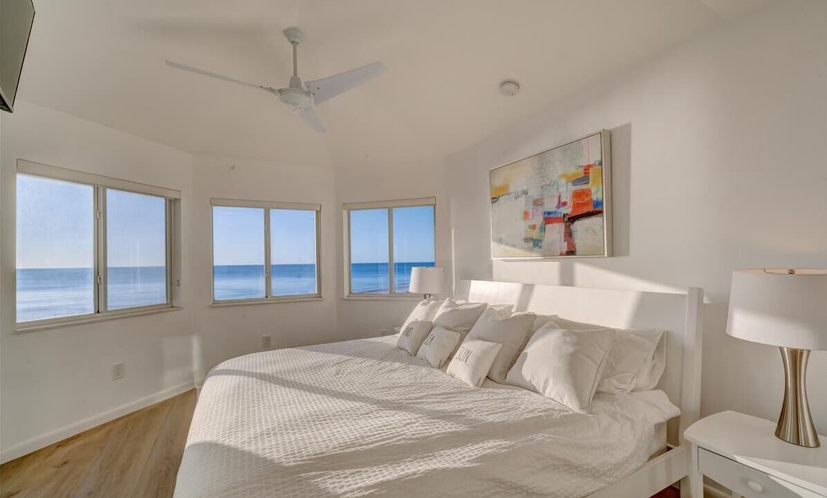 Photo of Bedroom in Redington Shores