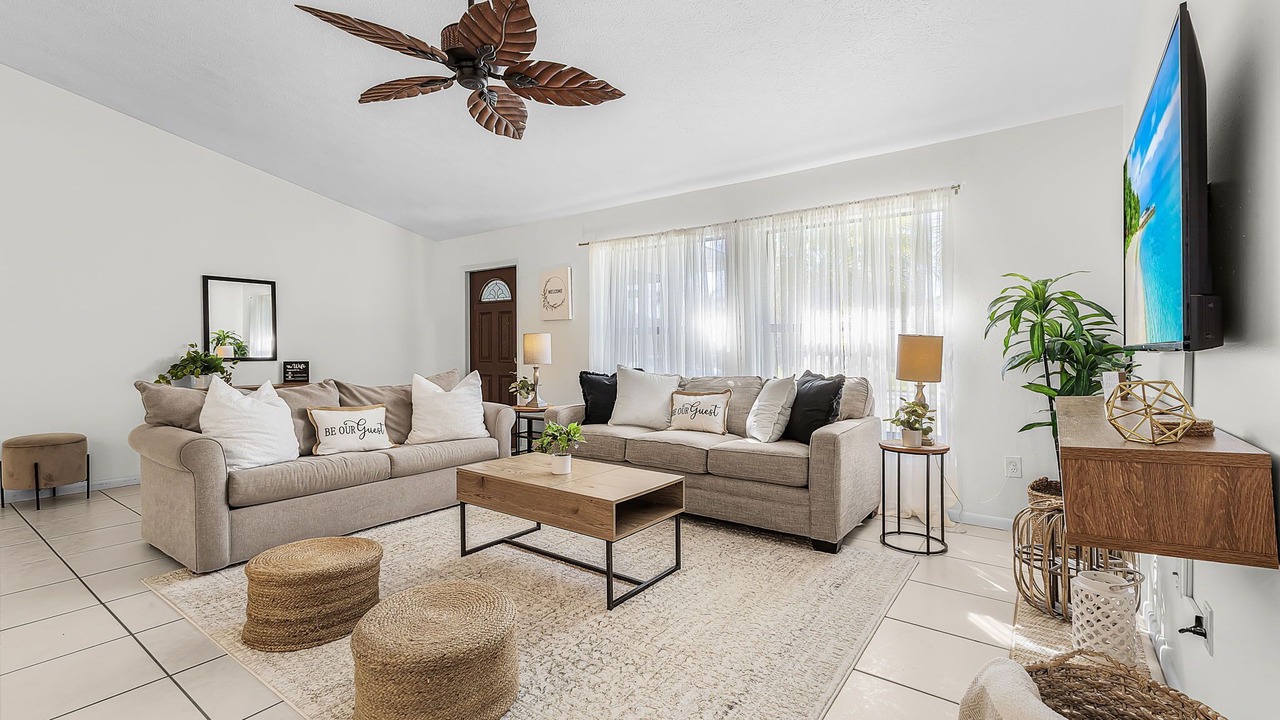 Photo of Livingroom in Pelican