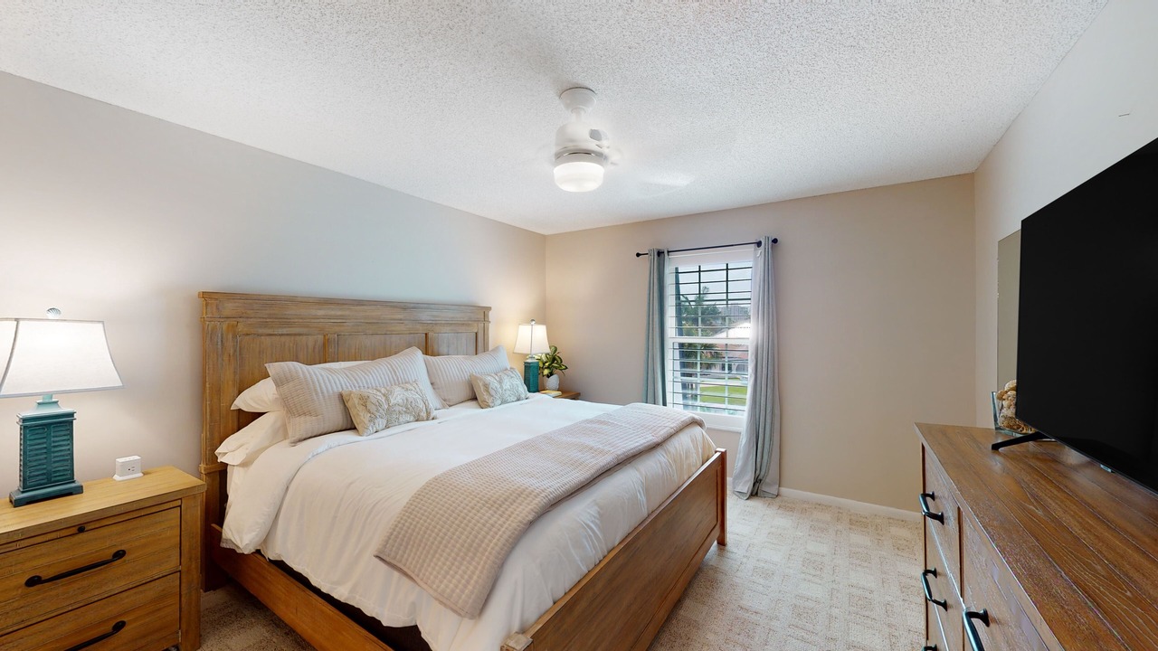 Photo of Bedroom in Park Shore